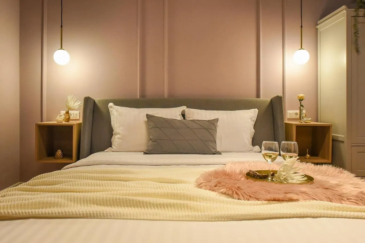 Apartmán The Rose Gold - Cinema Studio Near Radisson Bukurešť